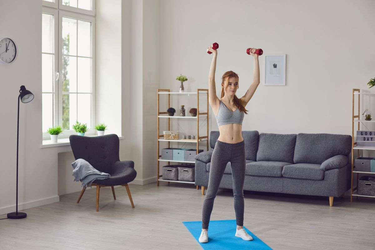 « J’ai perdu 12 kilos en 3 mois sans salle de sport » : son astuce étonne