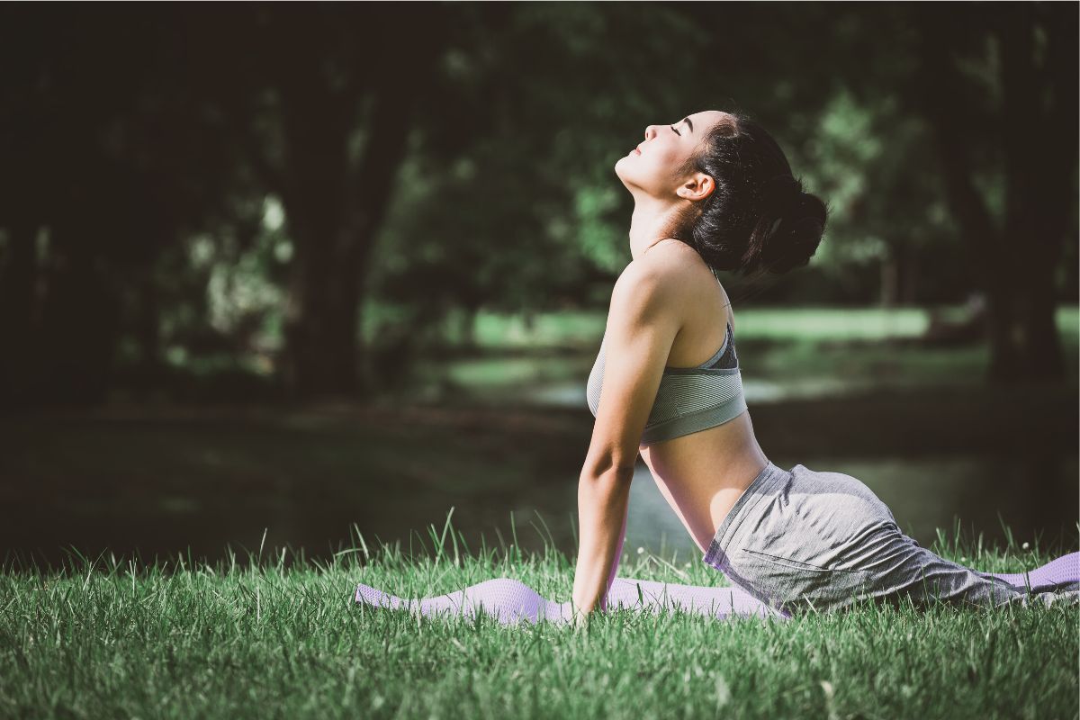 Yin yoga : 7 postures pour relâcher la pression et se détendre en profondeur